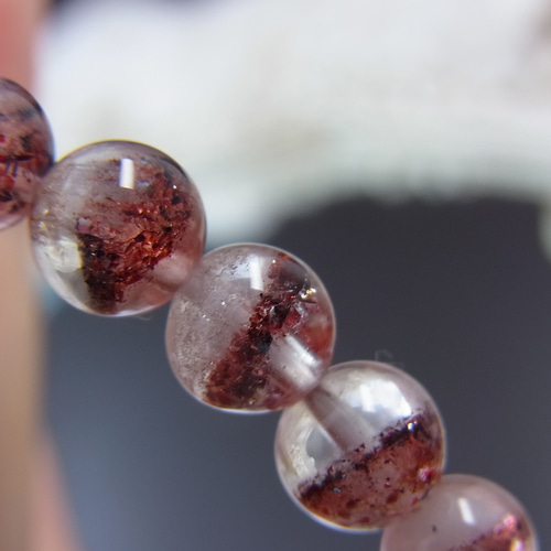 お得品】虹入り ストロベリークォーツ レピドクロサイトインクォーツ