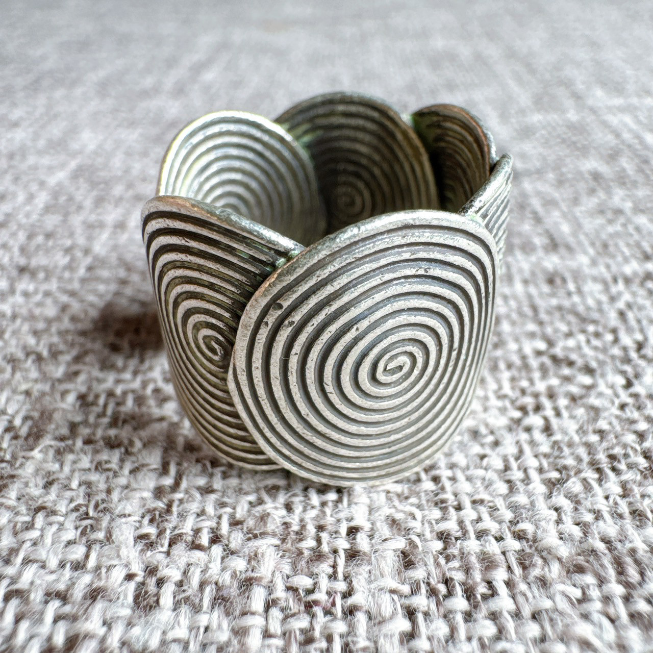 シルバー 渦巻き模様 リング カレンシルバーリング【メール便可】｜マライカ公式通販