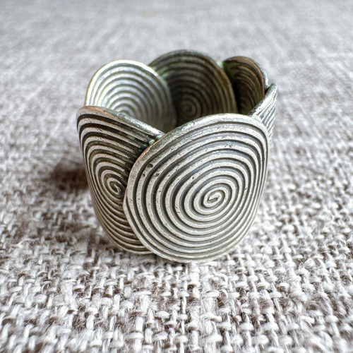 カレンシルバーリング(渦巻きモチーフ③) 指輪・リング ishala 通販