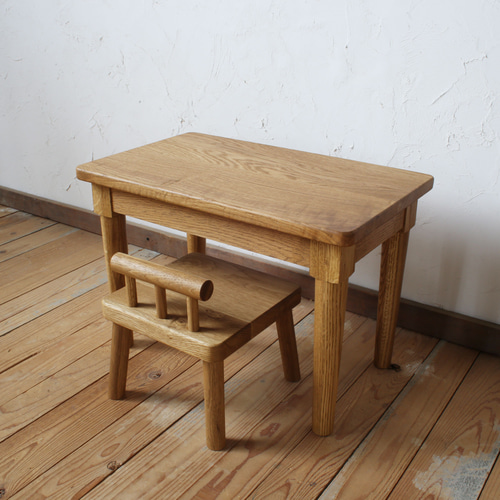 №50 ☆送料無料☆ 椅子と机のセット 節ありオーク無垢材で製作した