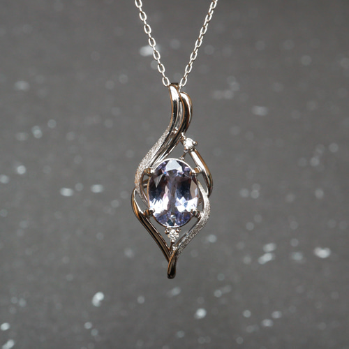 多色石ゾイサイト ラベンダーカラー 1カラットアップ 森羅