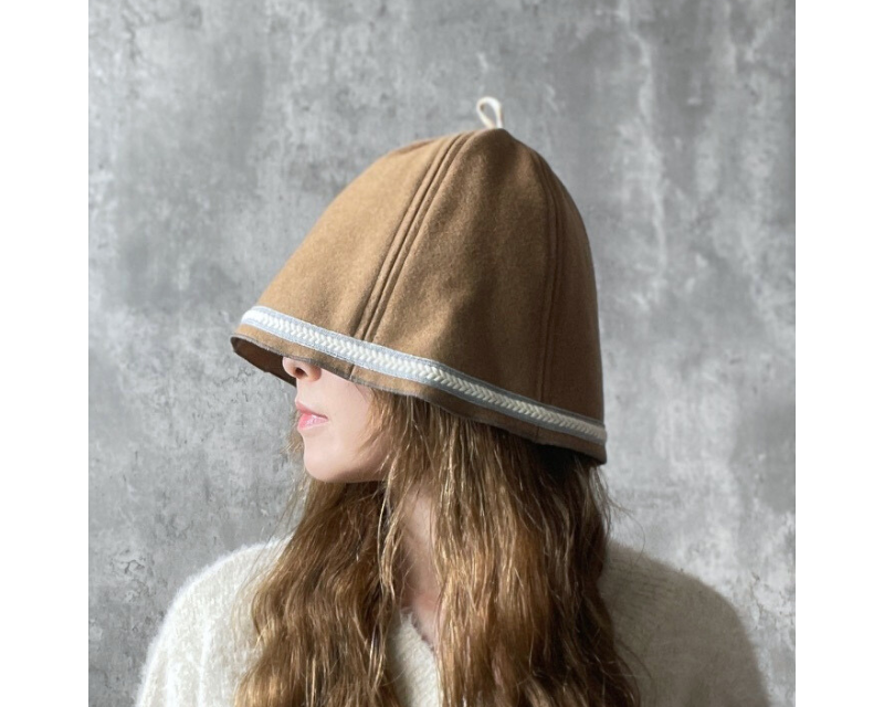 ウールメルトン 自然に馴染む サウナハット 大人におすすめ キャメルカラー ブラウン系 編み込み風リボンでおしゃれ