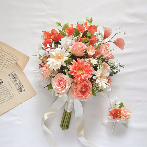 オーダーメイド】コーラル ガーベラ のガーデン風 クラッチブーケ