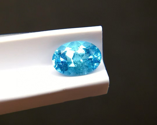 New 0.55ct天然パライバトルマリンルース ブラジル産 ネオンブルー GIA