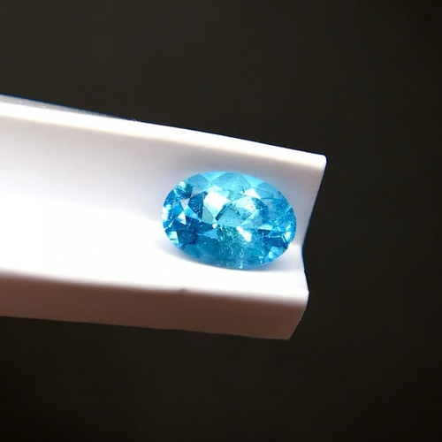New 0.55ct天然パライバトルマリンルース ブラジル産 ネオンブルー GIA