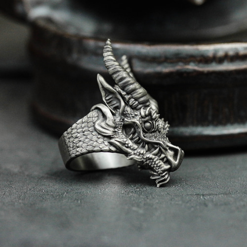 ハンドメイド シルバー ドラゴンの頭部 ハンドメイド シルバー ドラゴンの頭部