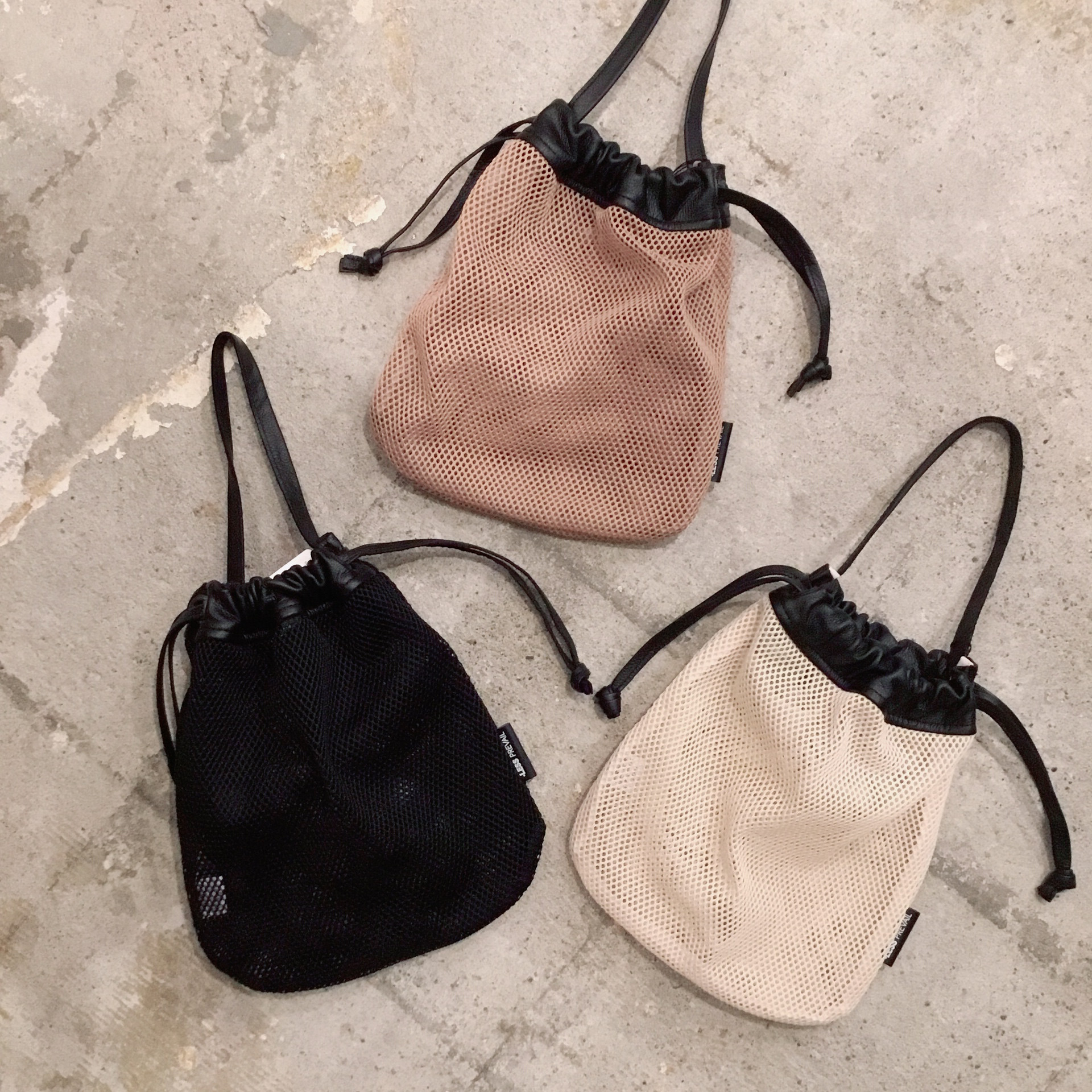 メッシュの巾着