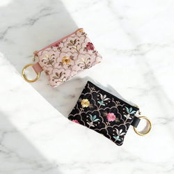 【数量限定】豪華インド刺繍生地◆総刺繍/カラビナ付きフラットポーチ＆マルチポーチセット 5枚目の画像