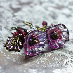 手工製作的花朵、石榴石、紫水晶和石英耳環 第2張的照片