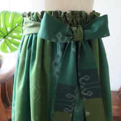 【インドネシア/サロン】選べる４種・ロングスカート・②イカット柄（グリーン）・シンガポールから送料無料 6枚目の画像