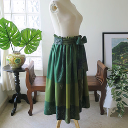 【インドネシア/サロン】選べる４種・ロングスカート・②イカット柄（グリーン）・シンガポールから送料無料 4枚目の画像