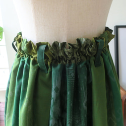 【インドネシア/サロン】選べる４種・ロングスカート・②イカット柄（グリーン）・シンガポールから送料無料 8枚目の画像