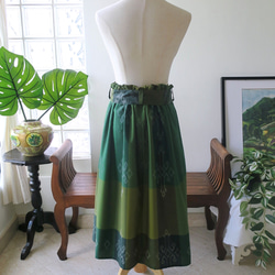 【インドネシア/サロン】選べる４種・ロングスカート・②イカット柄（グリーン）・シンガポールから送料無料 5枚目の画像