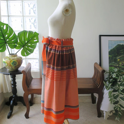 【インドネシア/サロン】選べる４種・ロングスカート・③チェック（オレンジ）・シンガポールから送料無料 3枚目の画像