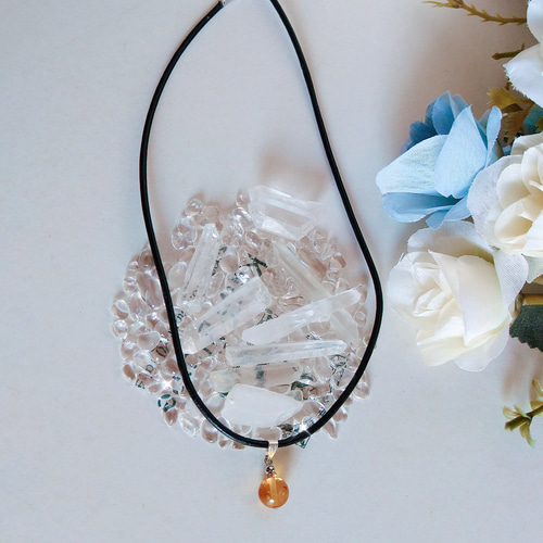 琥珀 天然石のサージカルステンレス 本革 チョーカー ネックレス