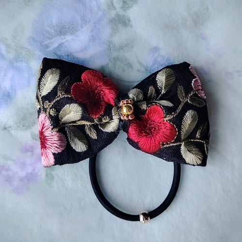 花柄 インド刺繍リボン ビーズ飾り リボン ヘアゴム ブラック