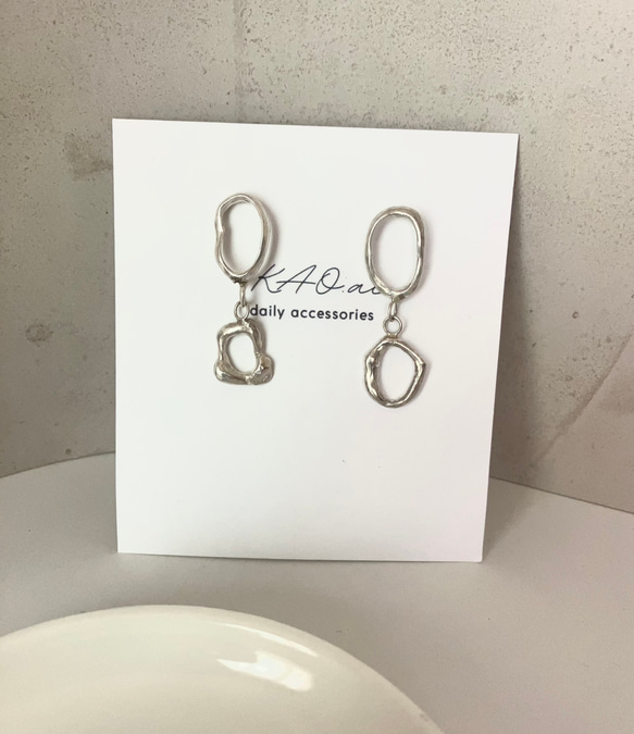 silver 950 揺れる　double melt motif  ピアス　シルバー　アレルギー対応　イヤリング変更 2枚目の画像