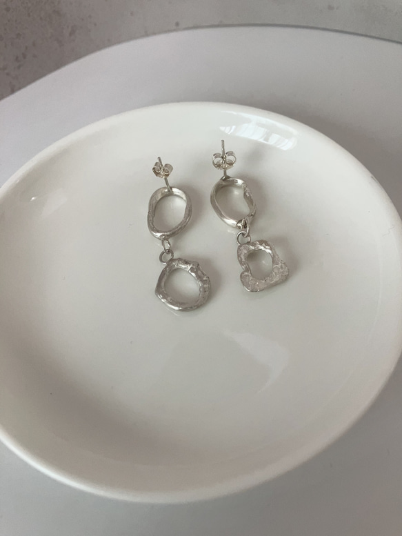 silver 950 揺れる　double melt motif  ピアス　シルバー　アレルギー対応　イヤリング変更 6枚目の画像