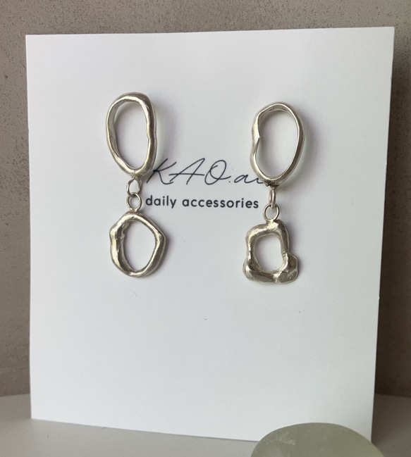 silver 950 揺れる　double melt motif  ピアス　シルバー　アレルギー対応　イヤリング変更 1枚目の画像