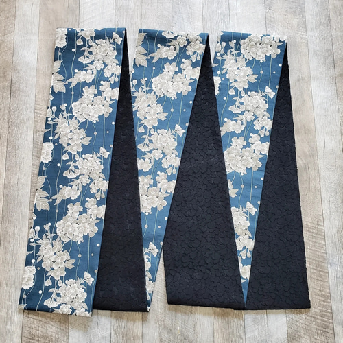 【半幅帯】和風花に黒ラッセルレース / 着物 和装 花 レース 黒 青 半幅帯】和風花に黒ラッセルレース / 着物 和装 花 レース 黒 青