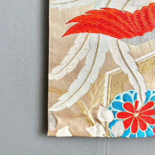 帯のタペストリー 金色に菊と桐と鳳凰 テーブルランナー使用可 小物 和