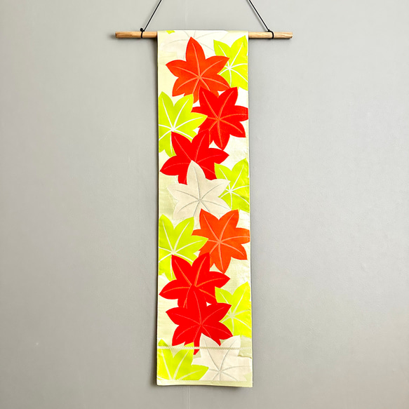 帯のタペストリー　涼しげな紅葉　テーブルランナー使用可　小物　和モダン　着物　リメイク インテリア　和室 3枚目の画像