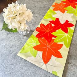 帯のタペストリー　涼しげな紅葉　テーブルランナー使用可　小物　和モダン　着物　リメイク インテリア　和室 10枚目の画像