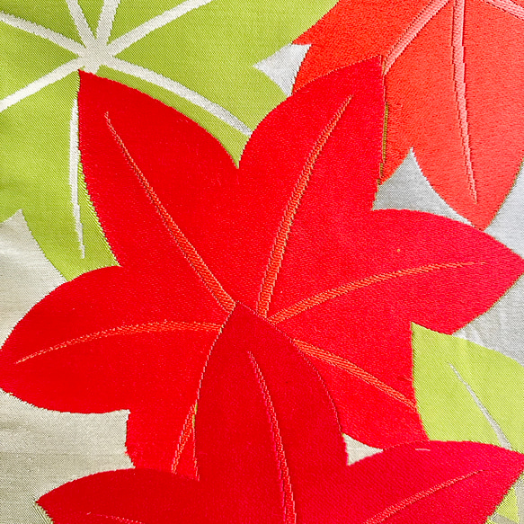 帯のタペストリー　涼しげな紅葉　テーブルランナー使用可　小物　和モダン　着物　リメイク インテリア　和室 7枚目の画像