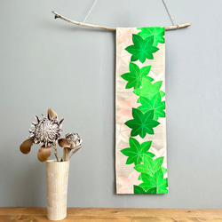 帯のタペストリー　流木×青紅葉　　テーブルランナー使用可　小物　和モダン　着物　リメイク インテリア　和室 1枚目の画像