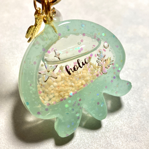 クラゲ シェイカーキーホルダー 星砂 シャカシャカキーホルダー レジン