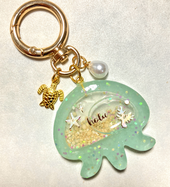 ピンクグラデ星ラウンドシェイカーキーホルダー　レジン　シャカシャカ　丸　キラキラ ピンクグラデ星ラウンドシェイカーキーホルダー レジン シャカシャカ