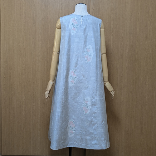 SOLD 着物リメイク ワンピース 白大島 M〜L ワンピース さら