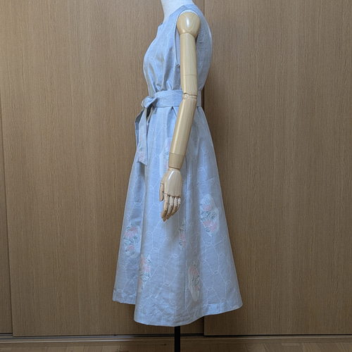 SOLD 着物リメイク ワンピース 白大島 M〜L ワンピース さら
