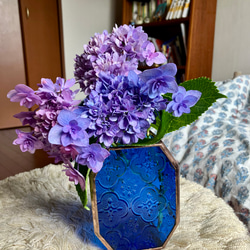 青色と紫色の花柄の花瓶 花瓶 ブルー のおすすめ人気通販 検索結果｜Creema(クリーマ