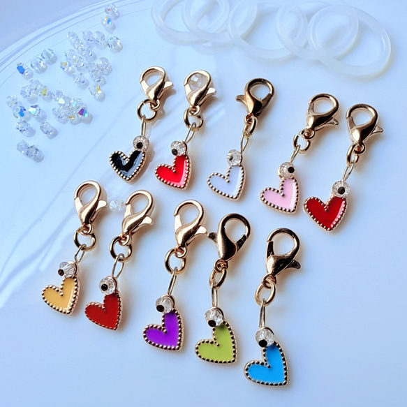 ♥️可愛く快適に！自分だけの目印、アンブレラマーカー・マスクチャーム・ペットボトルマーカー！スワロ付ハートのチャーム♡ 1枚目の画像