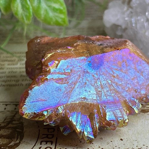 七色の夢໒꒱✨　オレンジ　オーラ　水晶　ラフストーン　原石　クラスター 七色の夢໒꒱✨ オレンジ オーラ 水晶 ラフストーン 原石