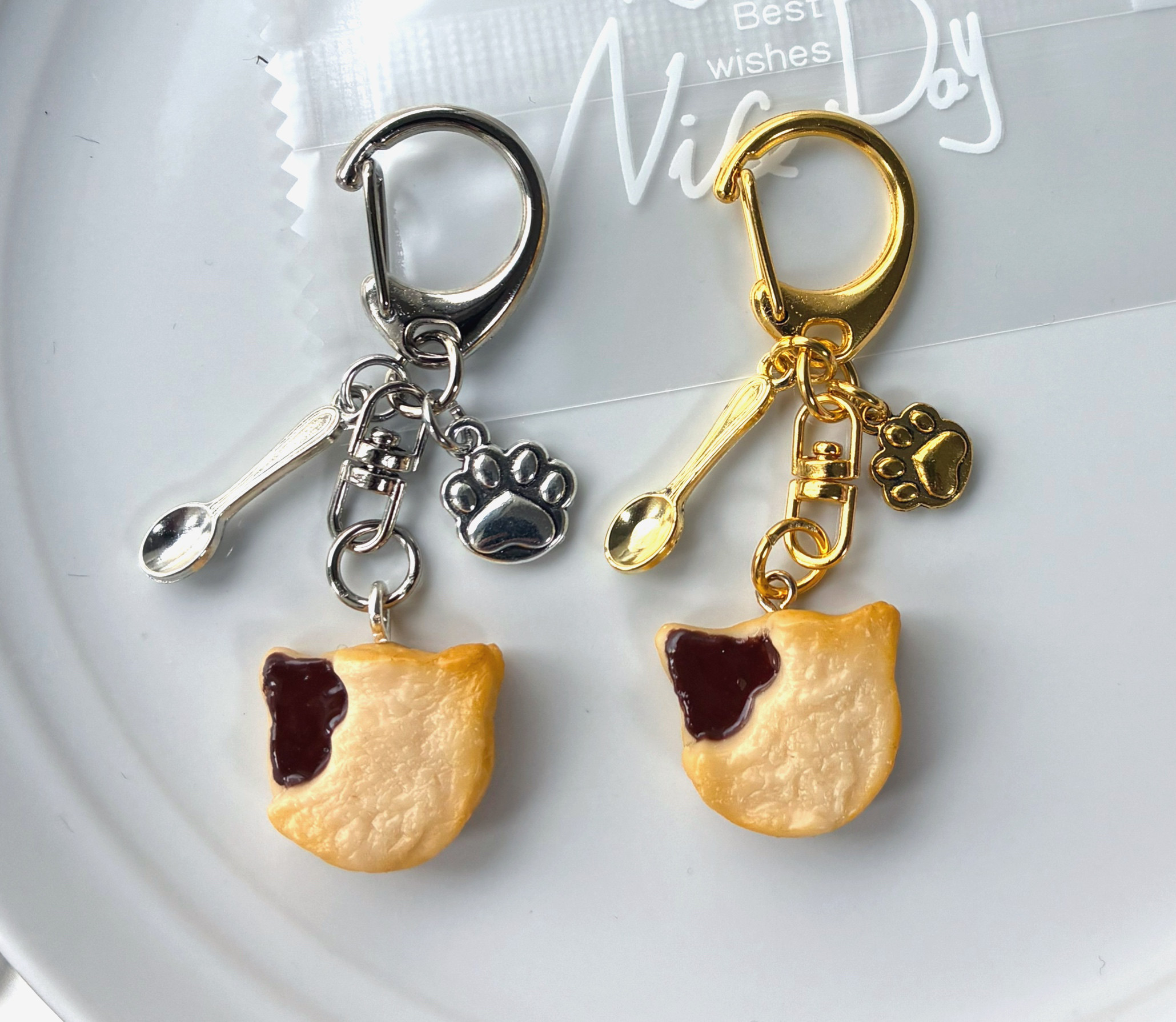 選べる金具カラー】猫クッキーのキーホルダー フェイクスイーツ 猫