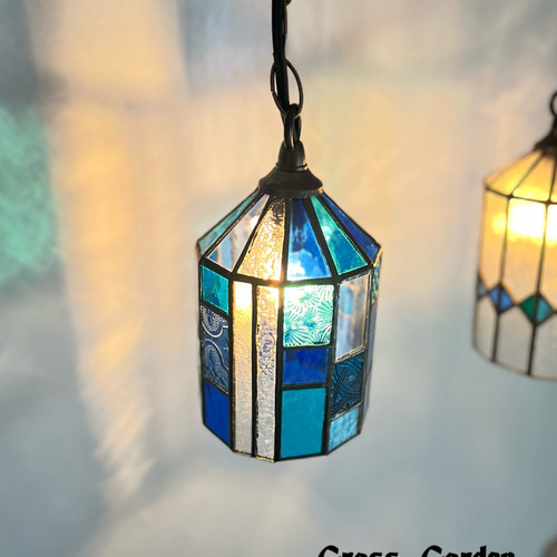 ステンドグラス、青のモザイクランプ ブルーのモザイク ステンドグラスランプ(GA-16) シーリングライト
