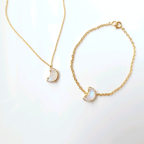 新品！極上ムーンストーン ハート型ブレスレット 天然石 パワーストーン ブレスレット ムーンストーン ストロベリー