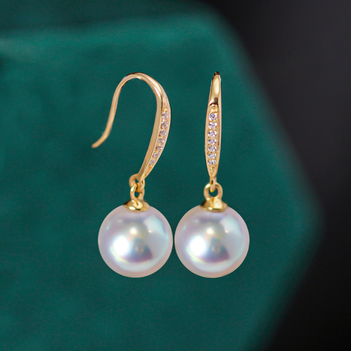 【La Corser】日本製 7-10mm アコヤ真珠 天然海水真珠 ピアス 耳かけ 18Kゴールド ダイヤモンドデザイン 女神