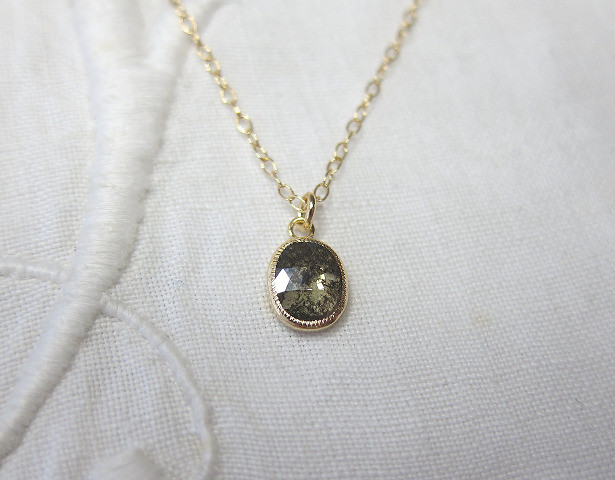 オーバルナチュラルブラックダイヤモンド K18YGネックレス