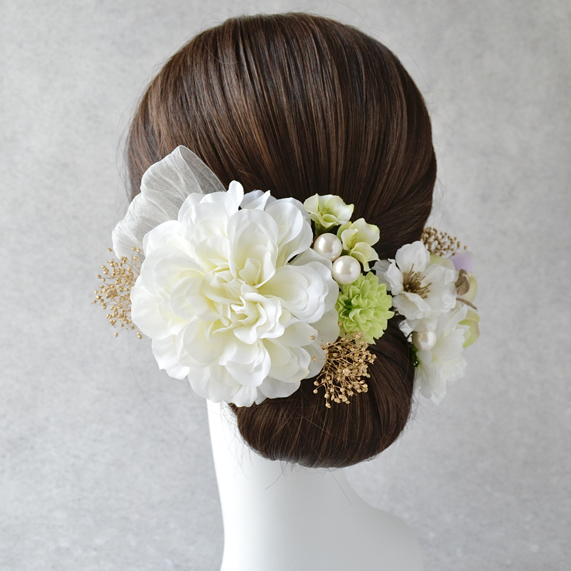 【白無垢に映える純白ダリアの髪飾り｜ホワイト・白・グリーン】卒業式　袴　成人式　結婚式　白無垢　色打掛　和装　振袖　淡色