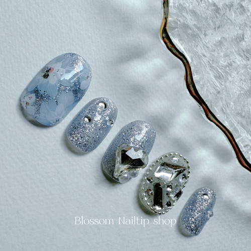 ネイルチップ ブルー ニュアンス シルバー 青 オーダーネイル 大人 キラキラ 94d6a26da6310c7662a1f922dbf9f4