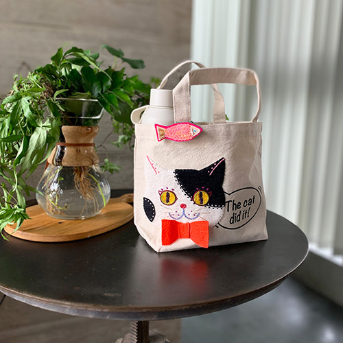 キャンバスミニトート（ブチ猫刺繍） ☆送料無料☆ トートバッグ the
