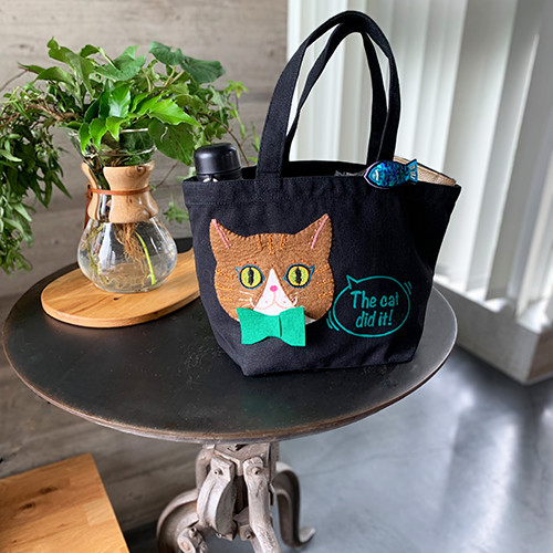 キャンバスミニトート（キジトラ猫刺繍）　☆送料無料☆