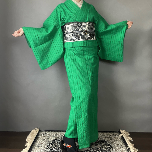 深緑色 花柄 レース 着物 SOUBIEN 帯揚げ レース 着物 カジュアル 浴衣 オフホワイト