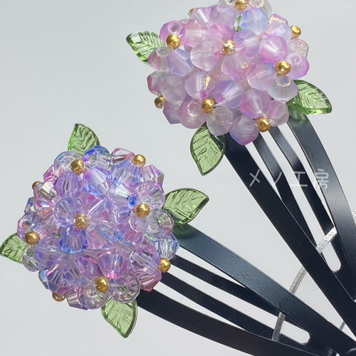 本物紫陽花❤️スワロ使用♪シルバーリボンのキラキラヘアピン❤️ キラキラ紫陽花のヘアピン スリーピン 選べる色 ヘアピン メノ工房