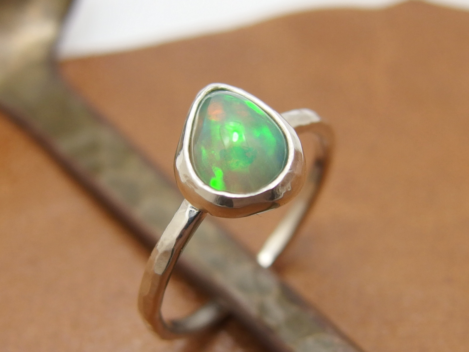 オパールリング10号　しずく 【silver】ティアドロップ 　天然石