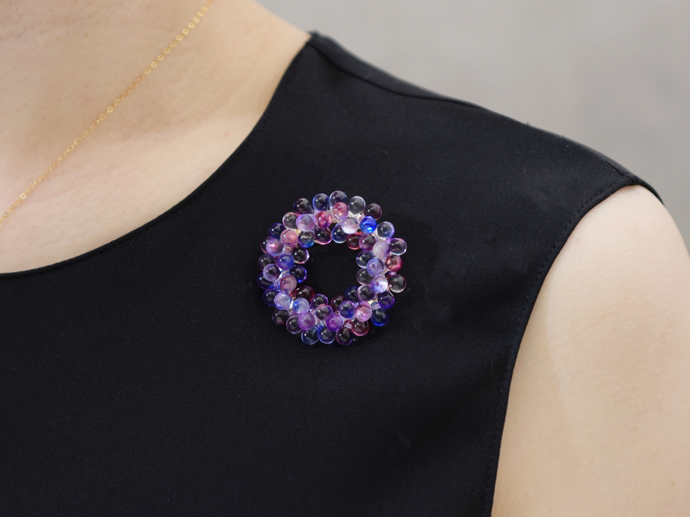 【 ブローチ ／Sサイズ（M、Lに変更可能）】マジックアワー 空 秋色 ／ 赤紫 青紫 朝焼け 夕暮れ 葡萄