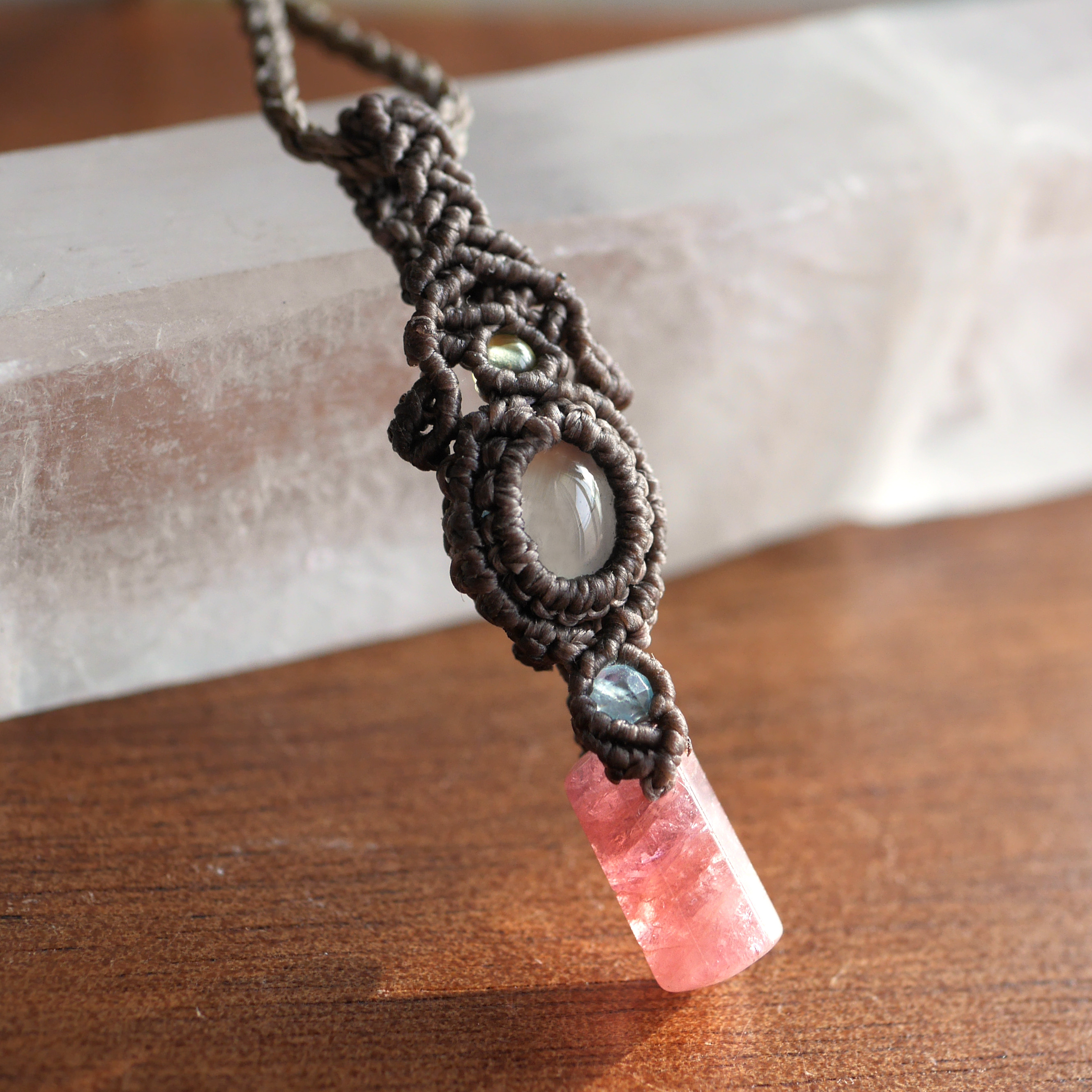 マクラメペンダント☆宝石質 ピンクトルマリン・宝石質 プレナイト_220708